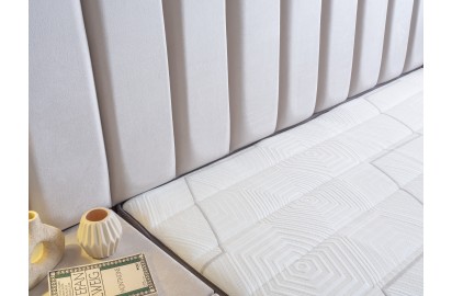 🛏 Torino: Vertical Elegance & Integrated Luxury ✨