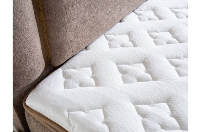 🛏 Montego: Ambient Lit Comfort & Soft Luxury ✨